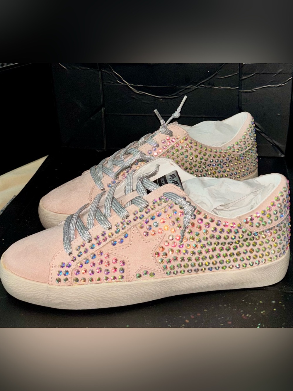 NWT Mi.Im Pink Joann Sneakers with Silver Laces in Size 8 - Box Included